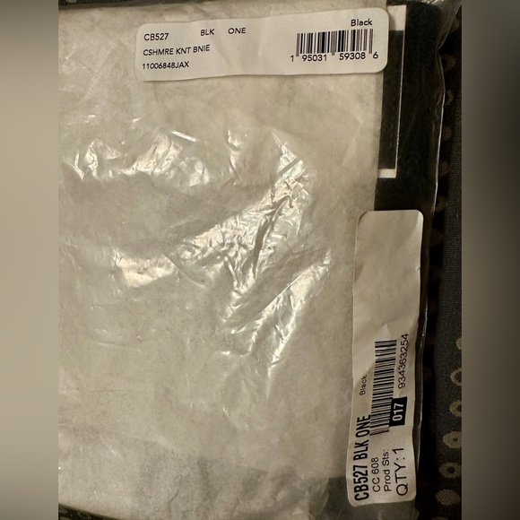 NWT Coach Cashmere Knit Beanie Black - Picture 2 of 2